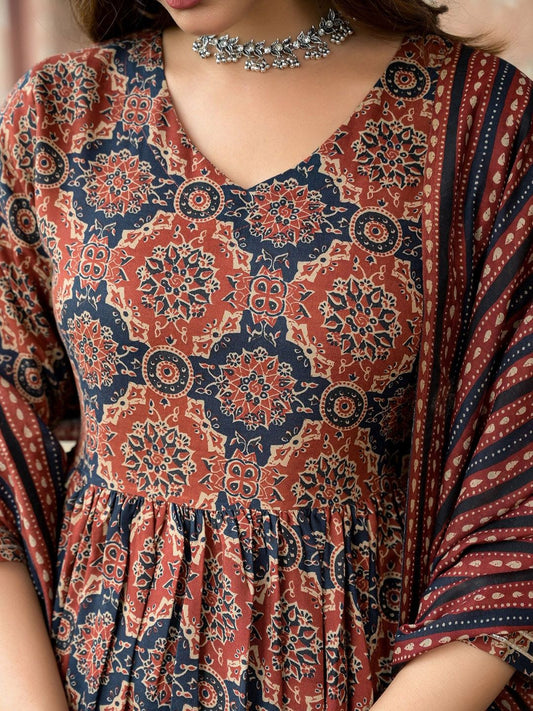 Fully Stiched Rayon Printed Kurti Pant Dupatta