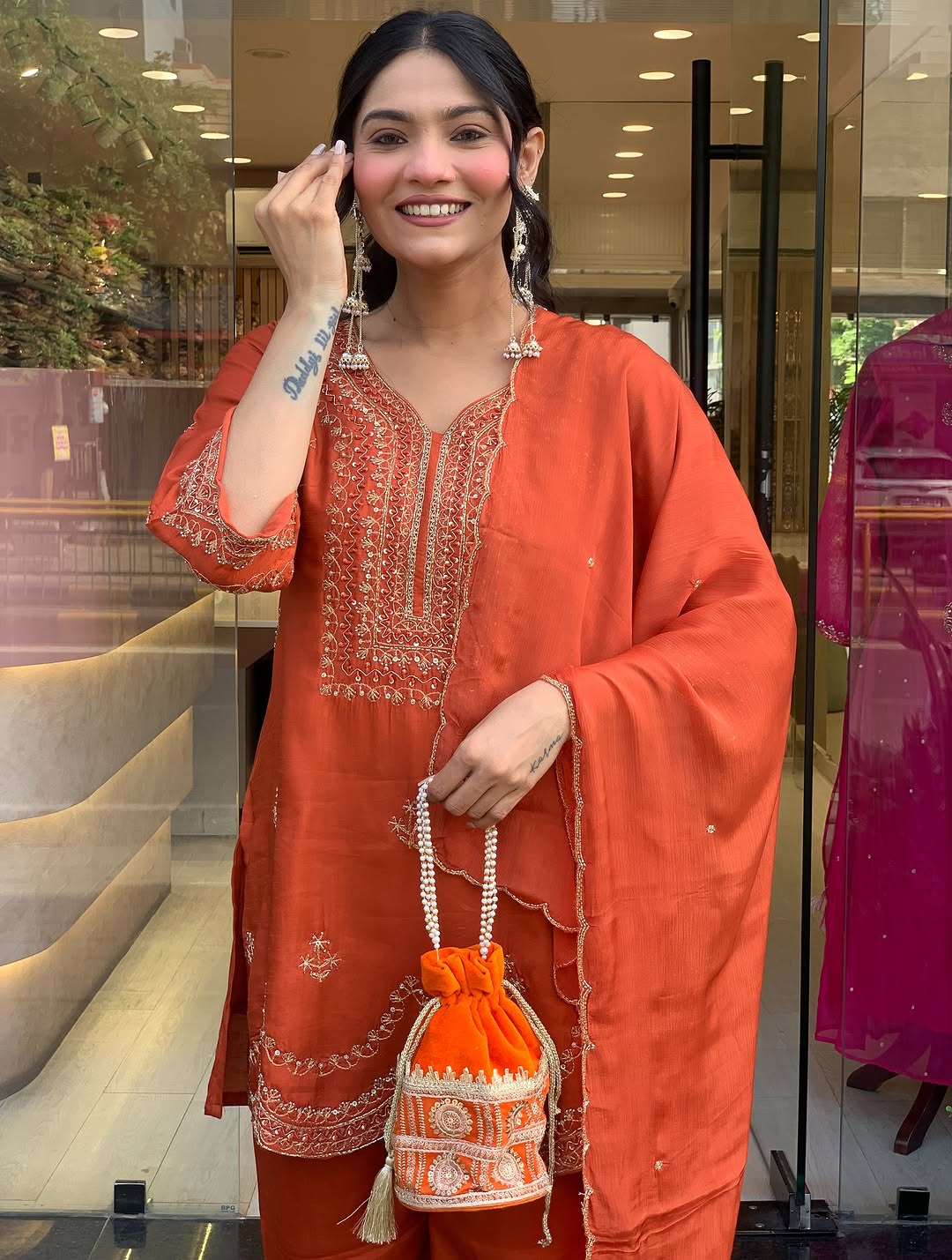 Premium Roman Silk Embroidered Kurti & Pant Set (With Chanderi Dupatta)